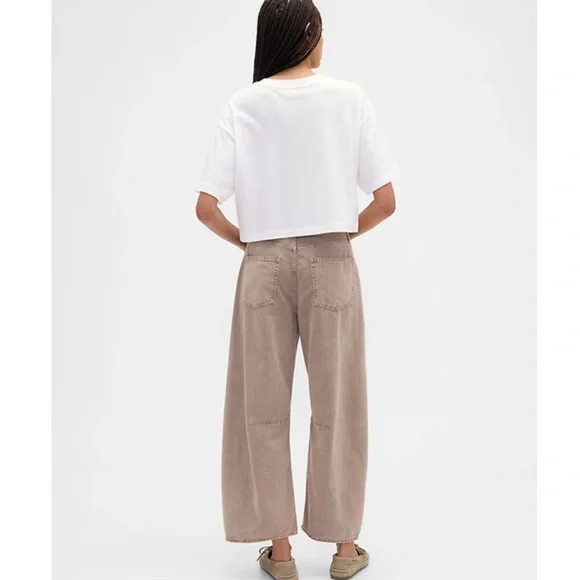 NWT High Rise Horseshoe Crop Jeans - Picture 3 of 4